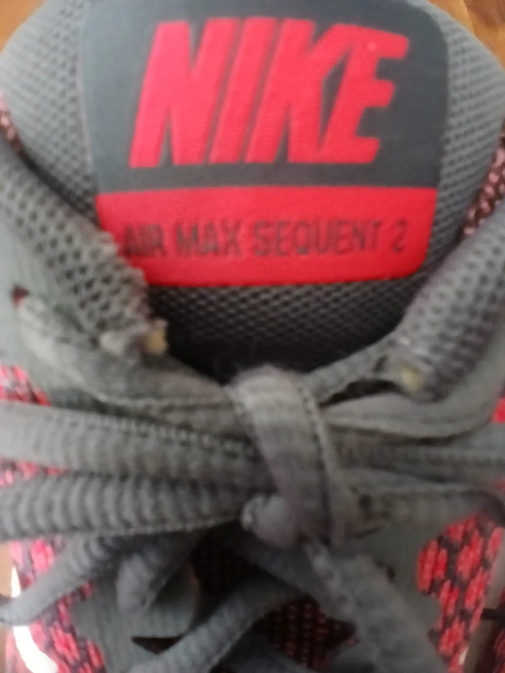 Air Max Nike Sequent 2 Running Shoe Sz 9.  Cool Gray Hot Punch.